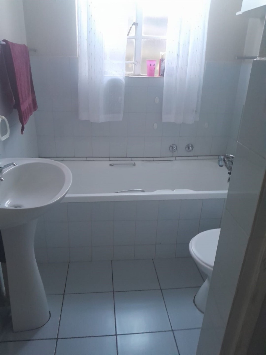 3 Bedroom Property for Sale in Bloemfontein Free State